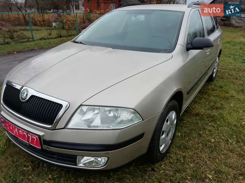 Универсал Skoda Octavia 2005 в Ровно