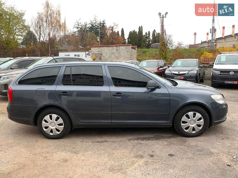 Универсал Skoda Octavia 2010 в Виннице