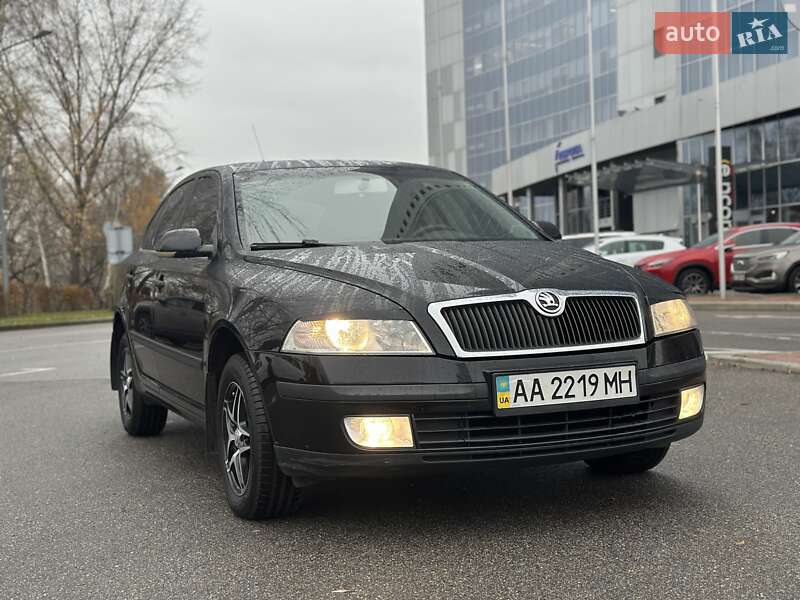 Лифтбек Skoda Octavia 2008 в Киеве