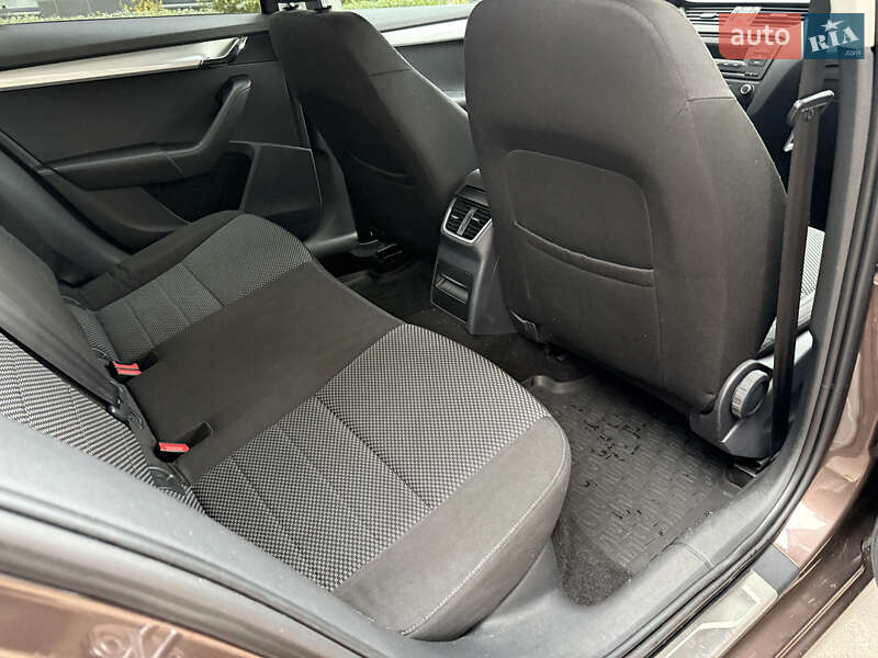 Лифтбек Skoda Octavia 2013 в Киеве фото 12 Лифтбек Skoda Octavia 2013 в Киеве