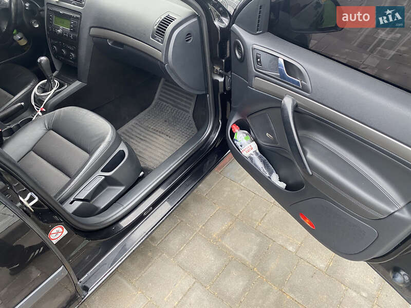 Универсал Skoda Octavia 2006 в Вараше