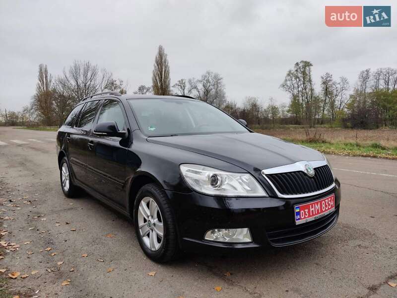 Универсал Skoda Octavia 2012 в Барышевке