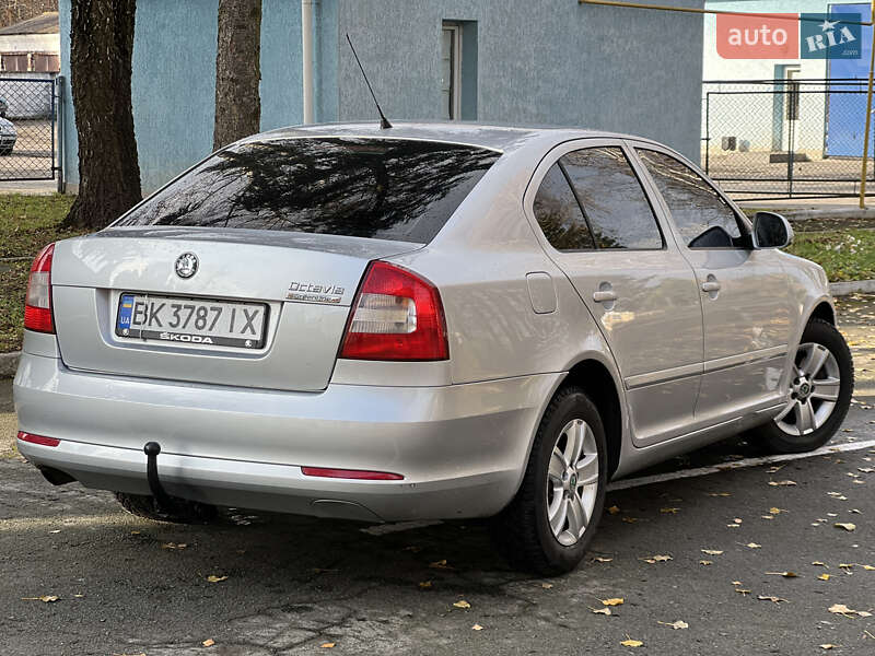 Ліфтбек Skoda Octavia 2012 в Кореці
