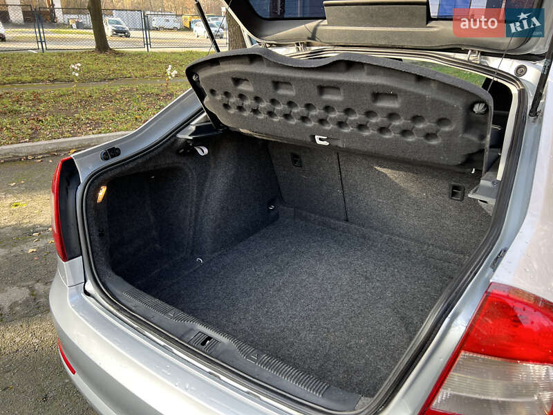 Ліфтбек Skoda Octavia 2012 в Кореці