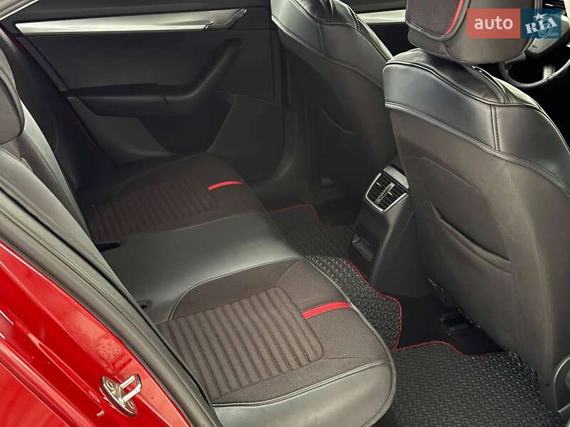 Лифтбек Skoda Octavia 2013 в Одессе