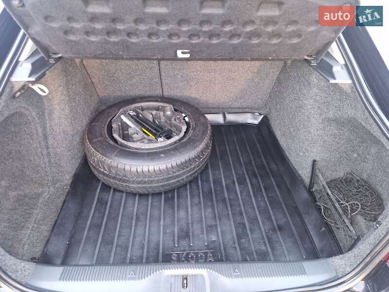 Лифтбек Skoda Octavia 2007 в Житомире