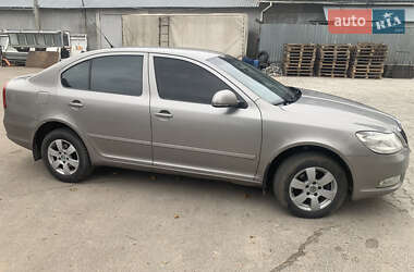 Ліфтбек Skoda Octavia 2009 в Рівному