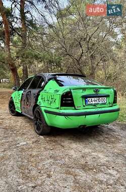 Ліфтбек Skoda Octavia 2002 в Дніпрі