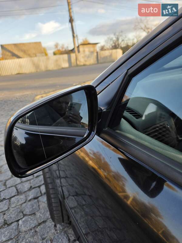 Лифтбек Skoda Octavia 2003 в Днепре