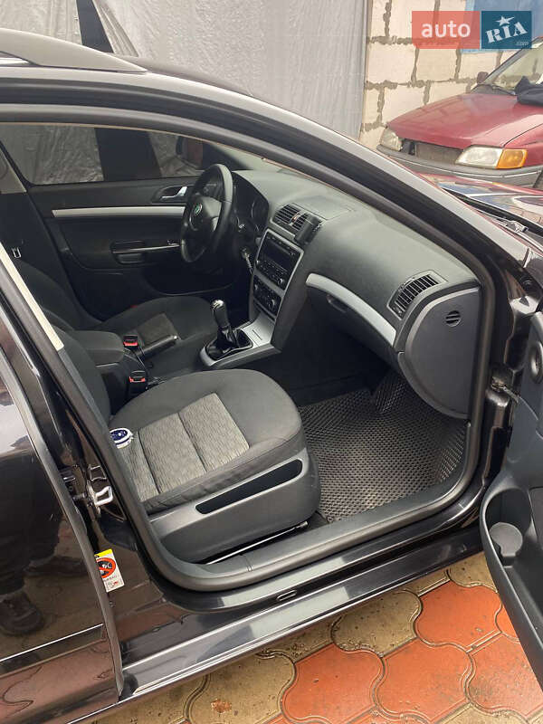 Универсал Skoda Octavia 2010 в Любашевке