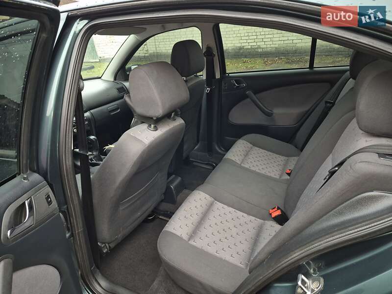 Лифтбек Skoda Octavia 2006 в Киеве фото 5 Лифтбек Skoda Octavia 2006 в Киеве