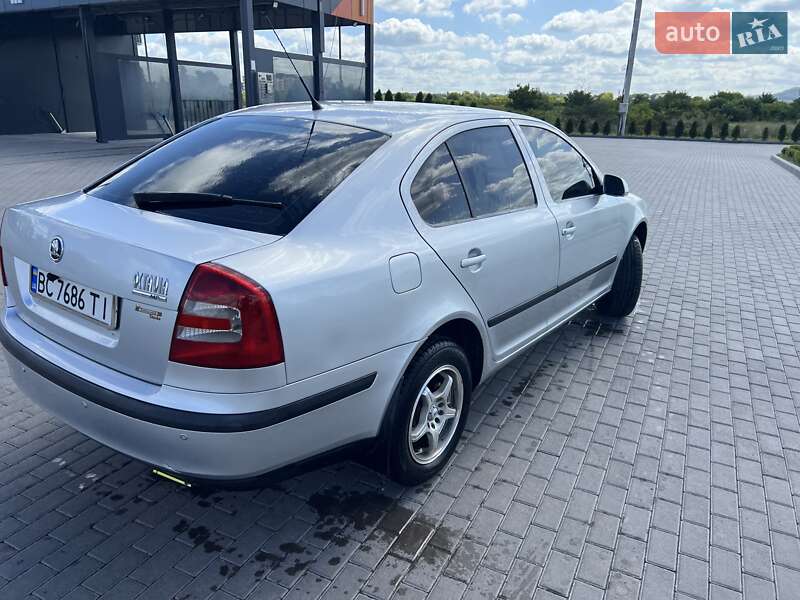 Лифтбек Skoda Octavia 2008 в Золочеве