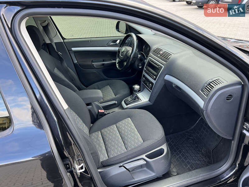 Универсал Skoda Octavia 2010 в Черновцах