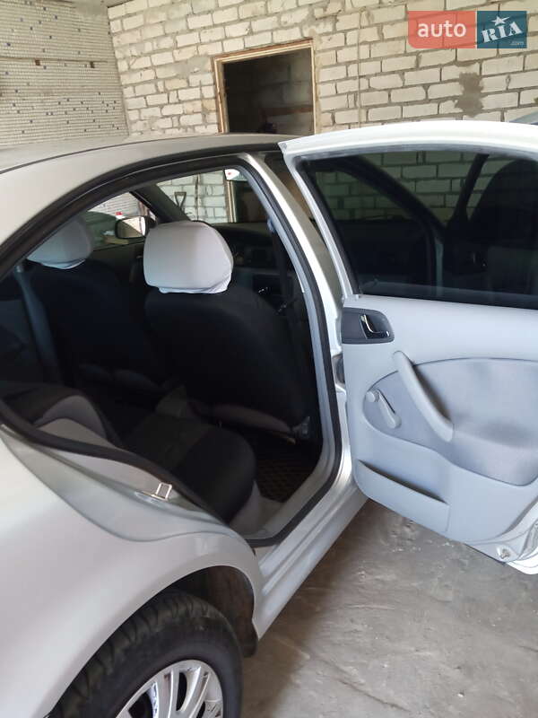 Лифтбек Skoda Octavia 1999 в Ровно