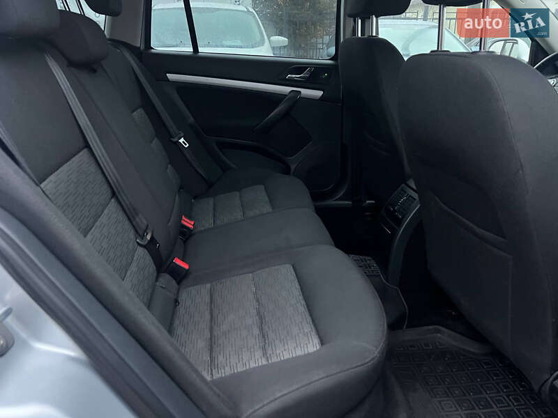 Универсал Skoda Octavia 2010 в Полтаве