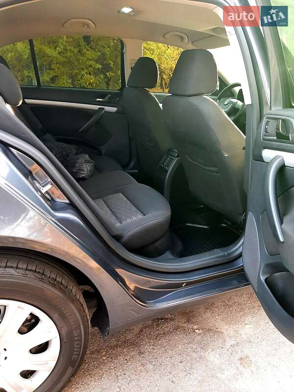 Лифтбек Skoda Octavia 2012 в Запорожье