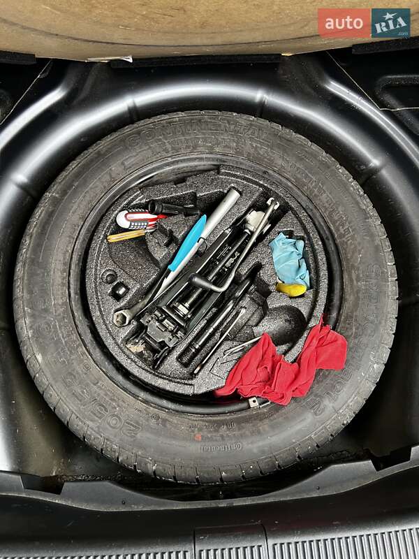 Универсал Skoda Octavia 2010 в Сарнах