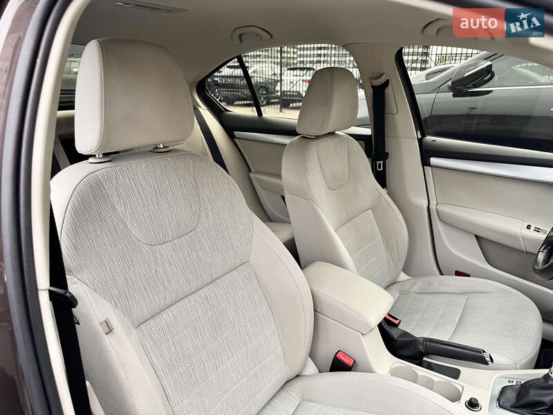 Лифтбек Skoda Octavia 2013 в Киеве фото 20 Лифтбек Skoda Octavia 2013 в Киеве