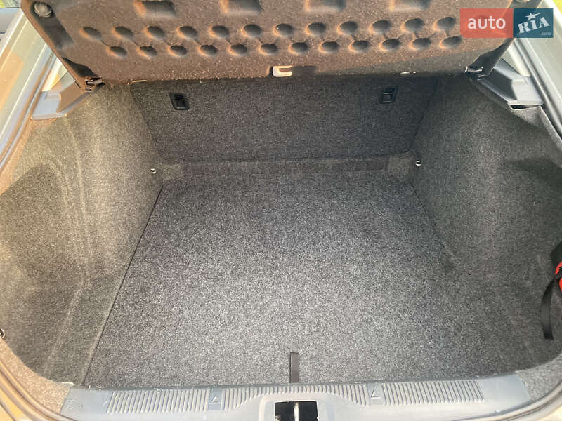 Лифтбек Skoda Octavia 2012 в Луцке фото 6 Лифтбек Skoda Octavia 2012 в Луцке