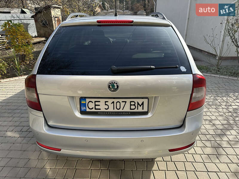 Універсал Skoda Octavia 2011 в Чернівцях