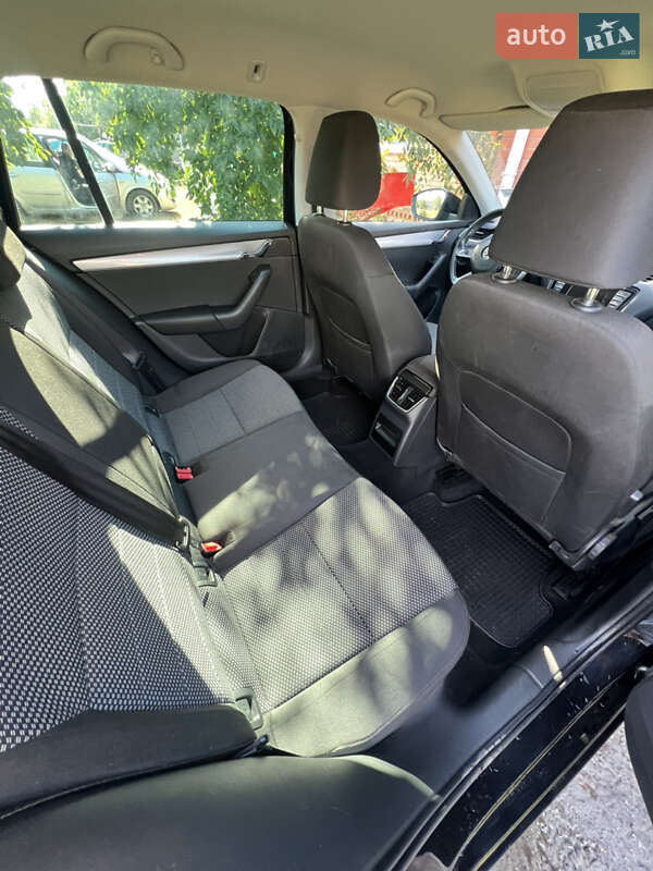 Универсал Skoda Octavia 2014 в Чернигове