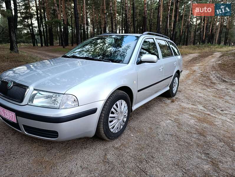 Универсал Skoda Octavia 2005 в Богодухове