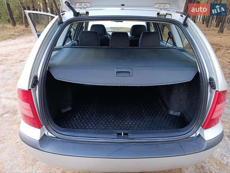 Универсал Skoda Octavia 2005 в Богодухове