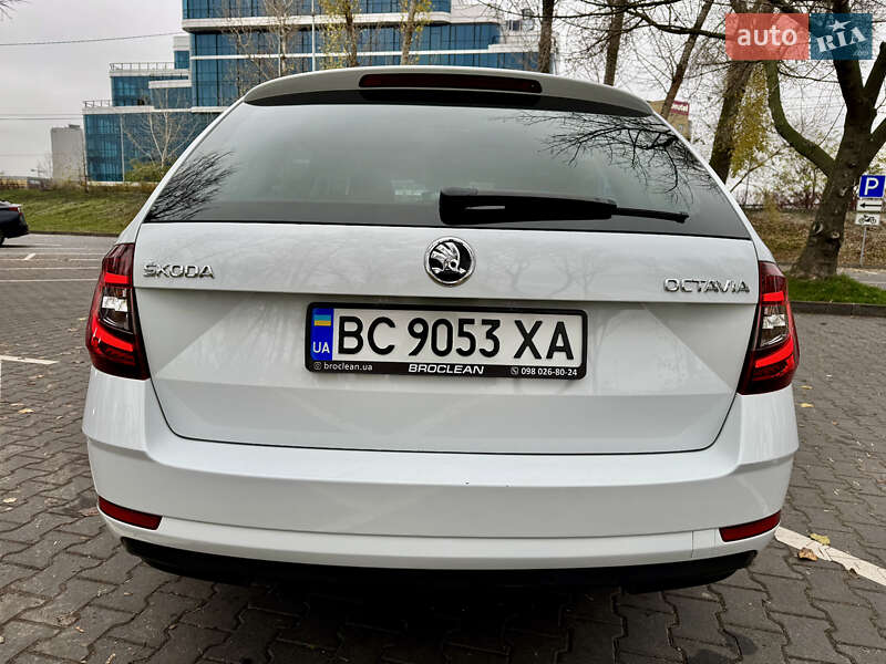 Универсал Skoda Octavia 2019 в Киеве