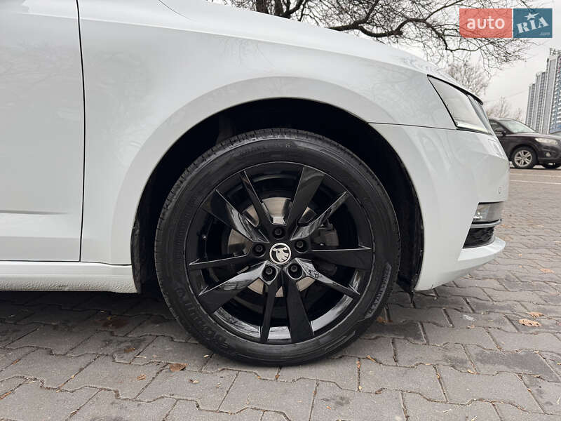 Универсал Skoda Octavia 2019 в Киеве