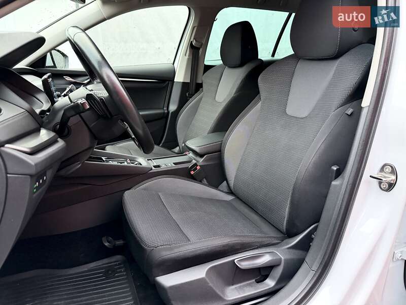 Універсал Skoda Octavia 2021 в Ковелі