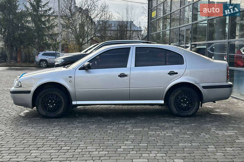 Лифтбек Skoda Octavia 2004 в Ивано-Франковске