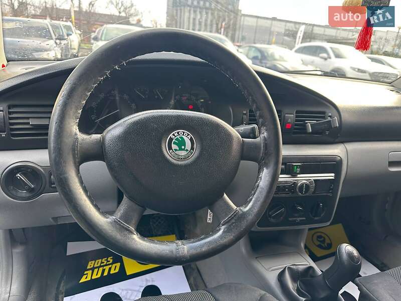 Лифтбек Skoda Octavia 2004 в Ивано-Франковске
