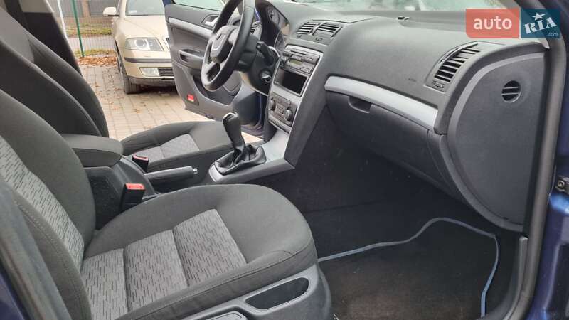 Універсал Skoda Octavia 2010 в Полтаві