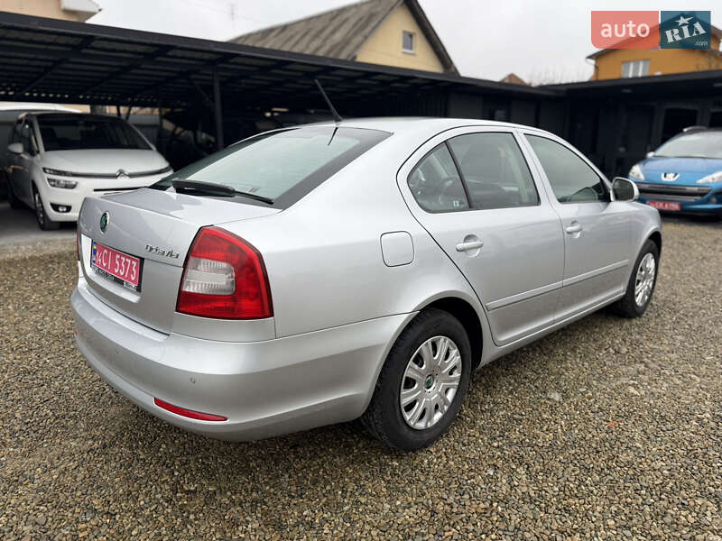 Лифтбек Skoda Octavia 2011 в Калуше фото 4 Лифтбек Skoda Octavia 2011 в Калуше