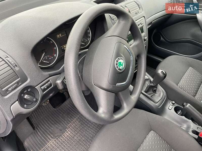 Универсал Skoda Octavia 2009 в Владимире