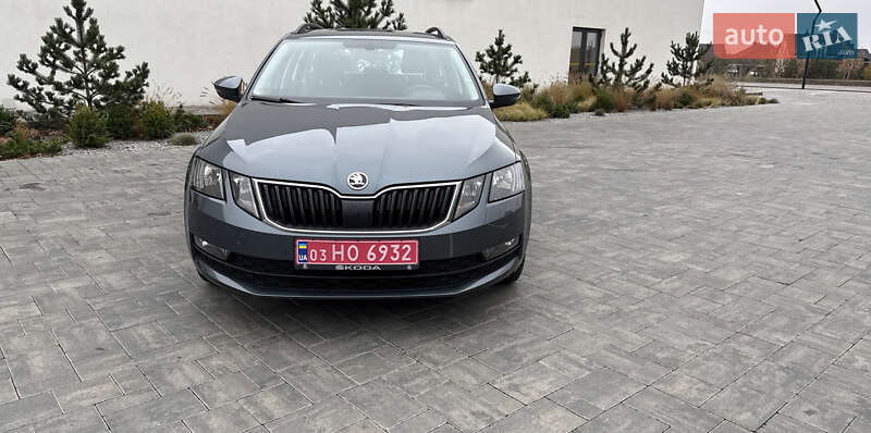 Универсал Skoda Octavia 2019 в Луцке фото 4 Универсал Skoda Octavia 2019 в Луцке