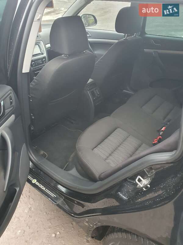 Универсал Skoda Octavia 2011 в Луцке