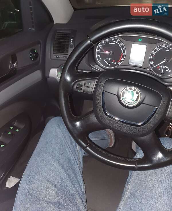 Универсал Skoda Octavia 2011 в Луцке
