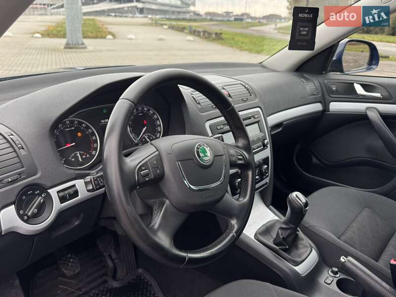 Універсал Skoda Octavia 2011 в Львові фото 16 Універсал Skoda Octavia 2011 в Львові
