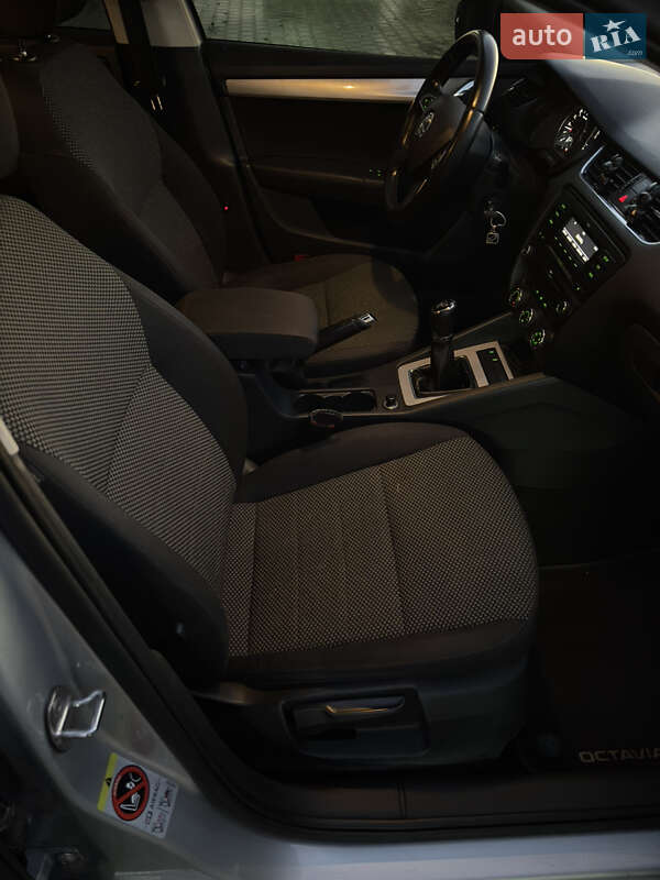 Ліфтбек Skoda Octavia 2013 в Чернівцях фото 23 Ліфтбек Skoda Octavia 2013 в Чернівцях