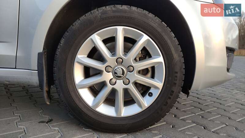 Универсал Skoda Octavia 2016 в Черновцах