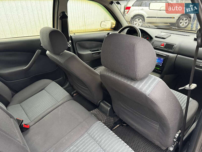 Лифтбек Skoda Octavia 2005 в Днепре