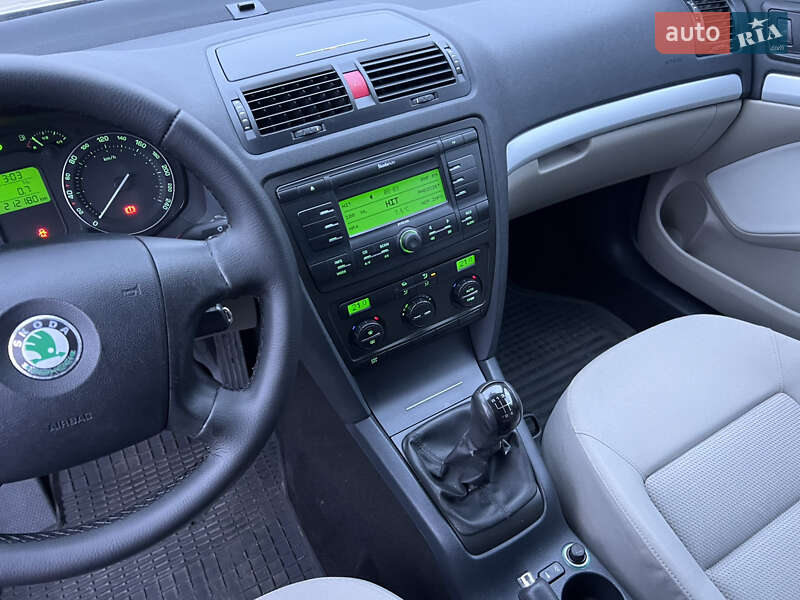 Лифтбек Skoda Octavia 2005 в Нововолынске фото 18 Лифтбек Skoda Octavia 2005 в Нововолынске