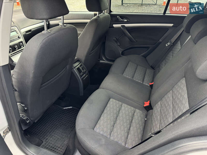 Лифтбек Skoda Octavia 2012 в Мукачево фото 10 Лифтбек Skoda Octavia 2012 в Мукачево