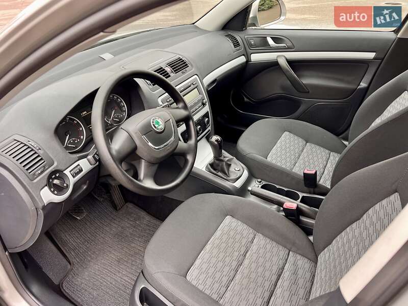 Лифтбек Skoda Octavia 2010 в Киеве фото 29 Лифтбек Skoda Octavia 2010 в Киеве