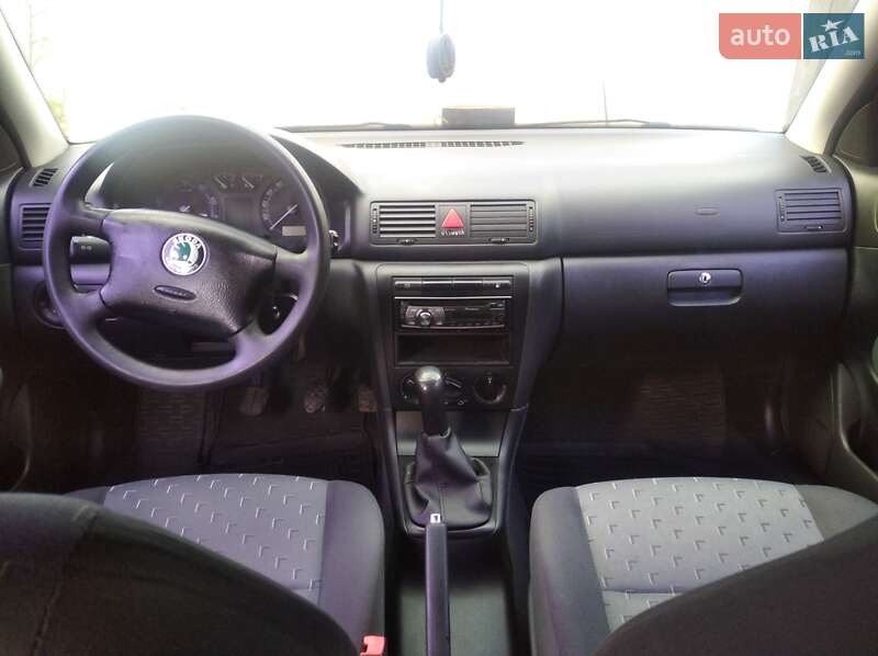 Лифтбек Skoda Octavia 2006 в Остроге фото 3 Лифтбек Skoda Octavia 2006 в Остроге