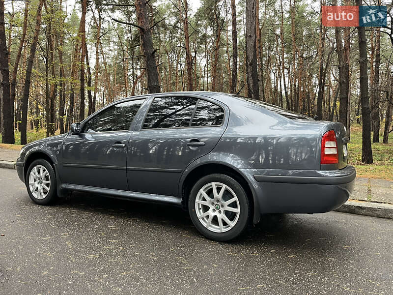 Лифтбек Skoda Octavia 2006 в Черкассах