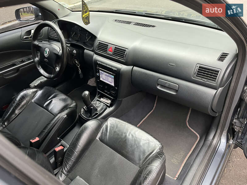 Лифтбек Skoda Octavia 2006 в Черкассах