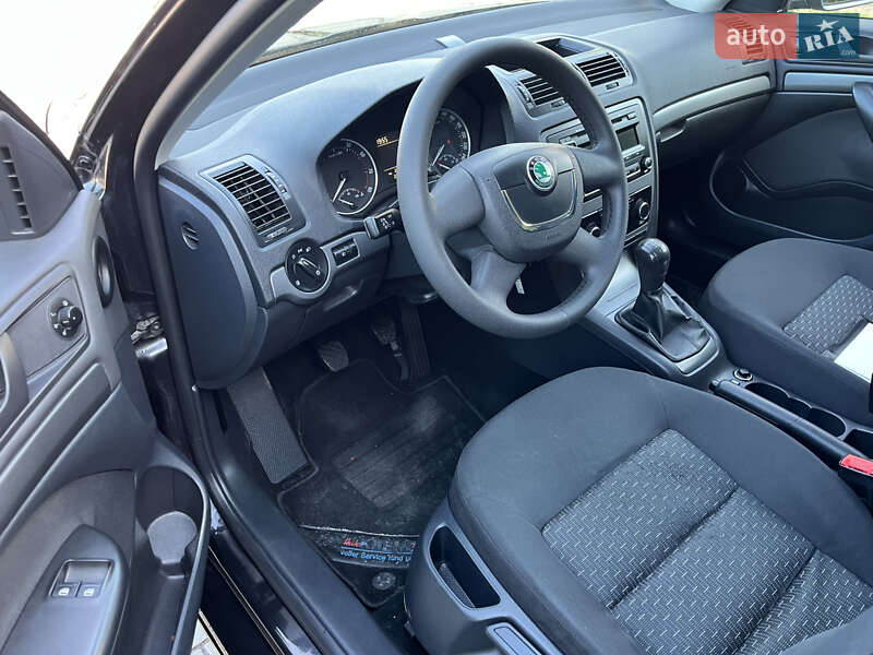 Универсал Skoda Octavia 2010 в Луцке
