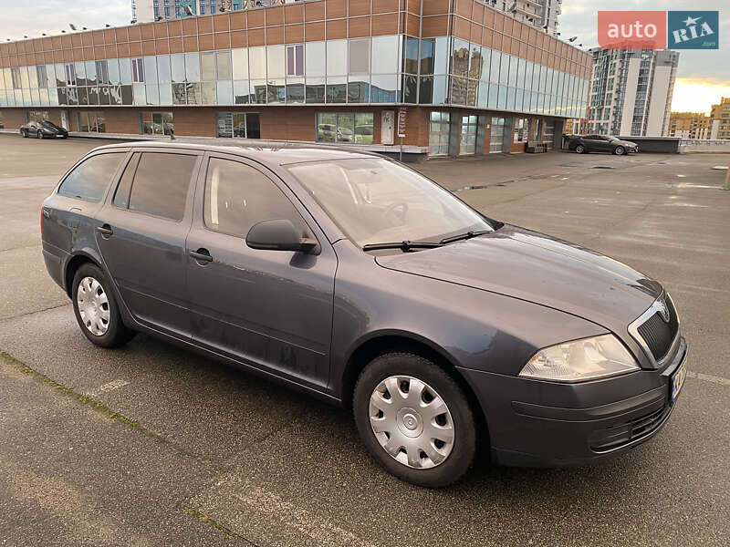 Универсал Skoda Octavia 2011 в Киеве фото Универсал Skoda Octavia 2011 в Киеве